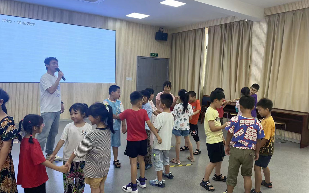 陵水龙观乡中心学校